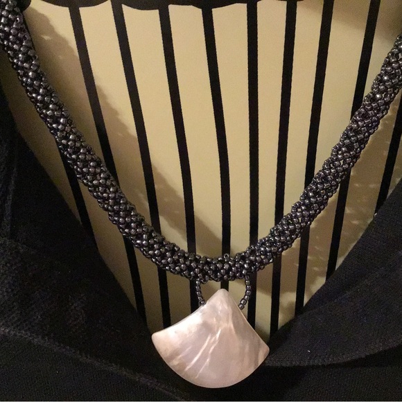 🐚[2/$70.00]🐚 MOP Necklace - Picture 6 of 8